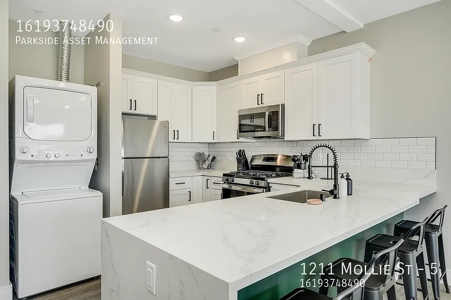 Building Photo - 1211 Mollie St #5