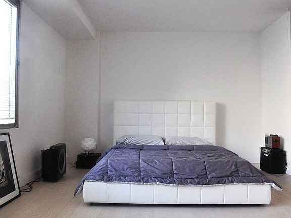 5th image of 180 Park Row APT 2E