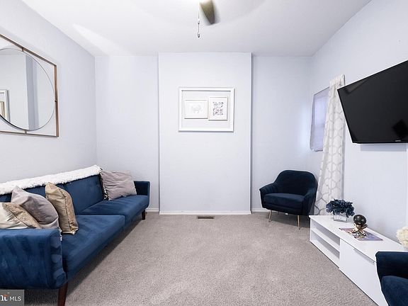 2nd image of 3452 Elm Ave Unit 2