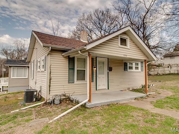 3rd image of 1000 Willard Ave