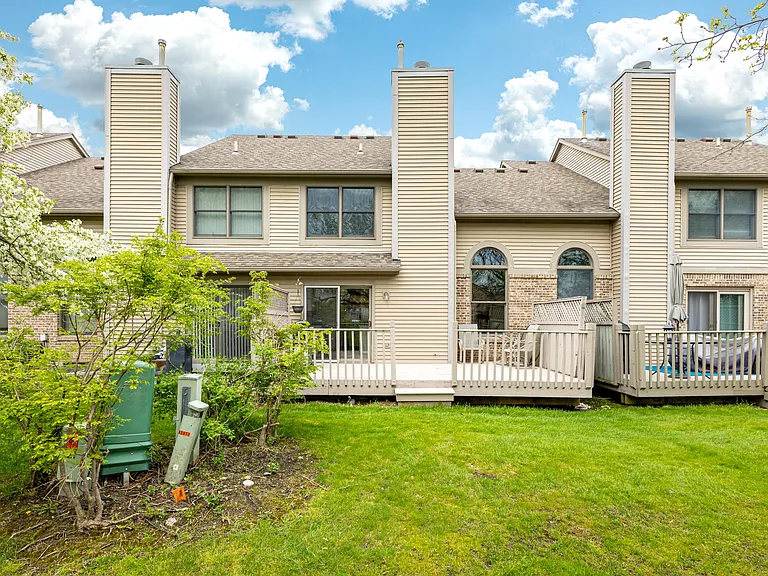 45085 Horseshoe Cir #31 — Photo 8