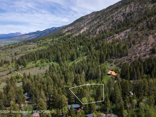 44 Spruce Dr, Thayne, WY 83127