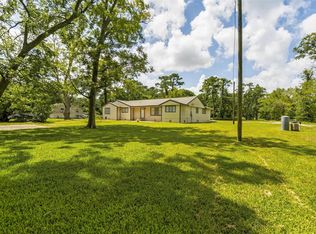 1511 Rodeo Bend Rd, Dickinson, TX 77539