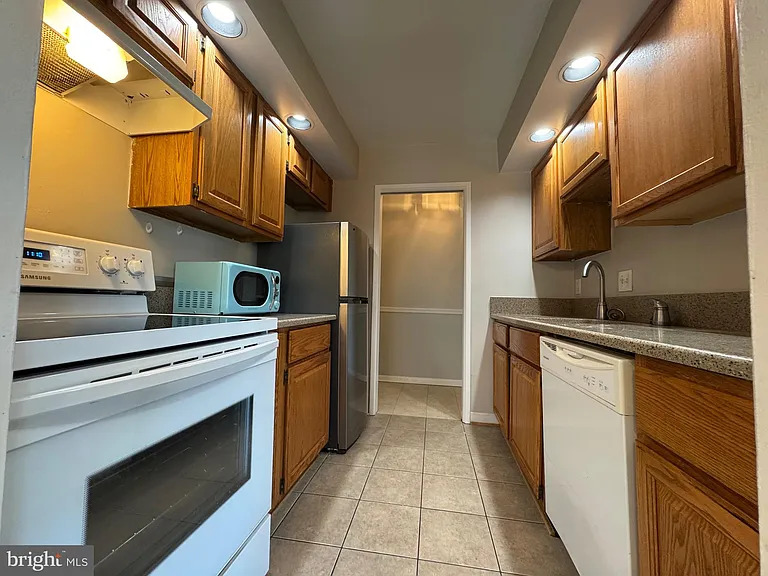 7597 Gales Ct #204 — Photo 10