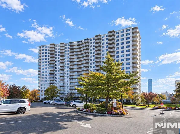 2100 Linwood Avenue #14D, Fort Lee, NJ 07024