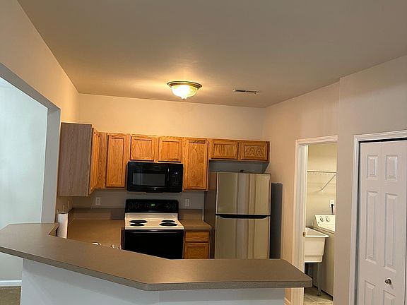 5th image of 17107 Chesapeake Cir