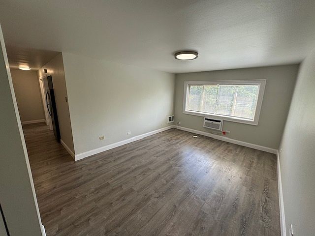1st image of 515-519 S Milwaukee Ave #11571794