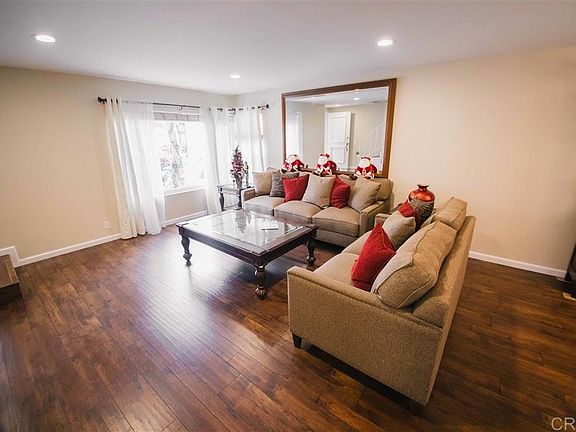 3rd image of 1186 Pine Glen Way