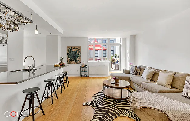 Rented by CORE | media 17