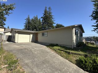 3561 Ash St, North Bend, OR 97459