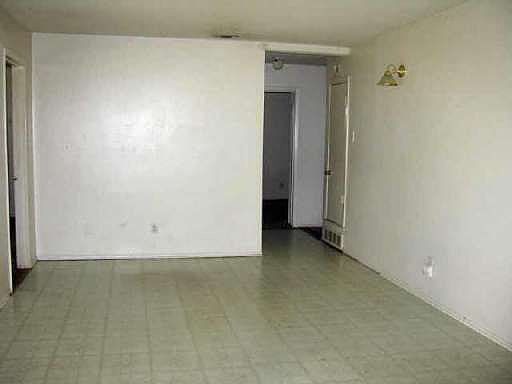 4th image of 3206 William Brewster Dr