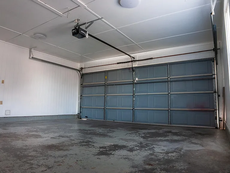 Attached Garage