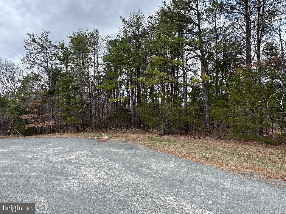 1st image of 14 Harness Ln