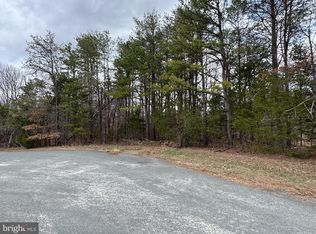 14 Harness Ln, Louisa, VA 23093