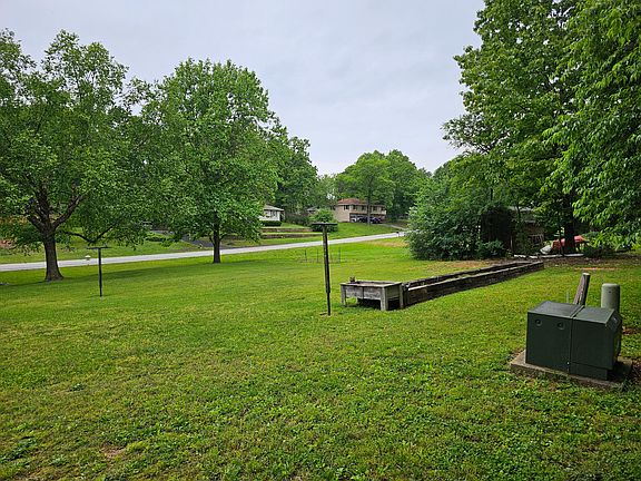 4th image of 2204 Wayhaven Drive