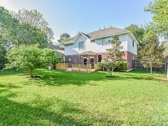 3rd image of 22847 Red River Dr