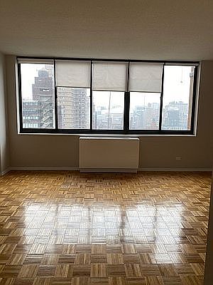 4th image of 151-155 E 31st St #E24j