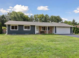 1706 Chestnut Dr, Hudson, WI 54016