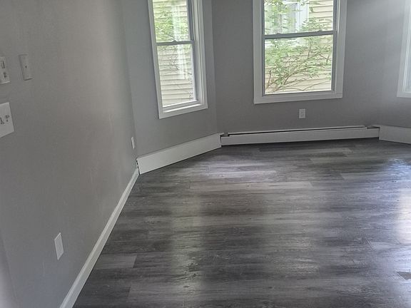 2nd image of 8 Ridgewood St #2