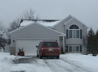 2843 Leaf Ct NE, Cedar Springs, MI 49319