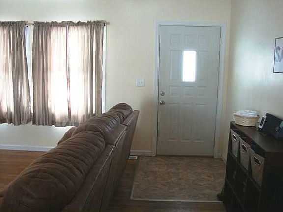 5th image of 10379 Clifton Dr