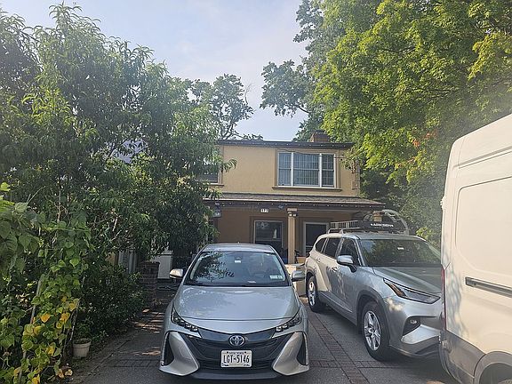 2nd image of 573 Bryant St