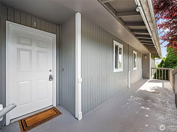 4th image of 1523 Sunset Place