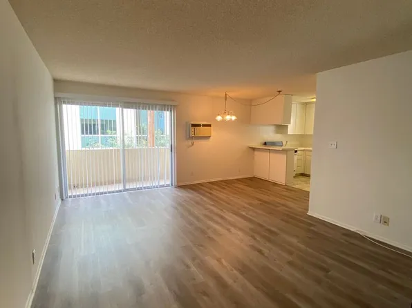 10558 Eastborne Avenue, 10558 Eastborne Ave #4A, Los Angeles, CA 90024