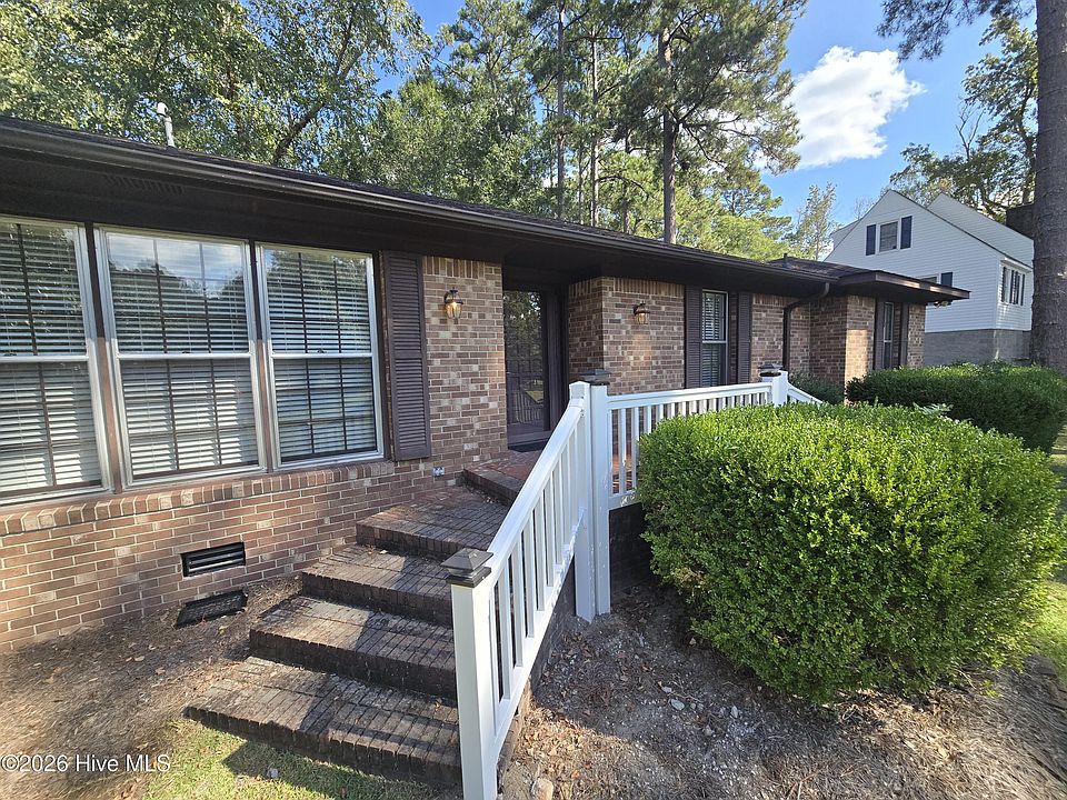 1st image of 202 Haven Way S