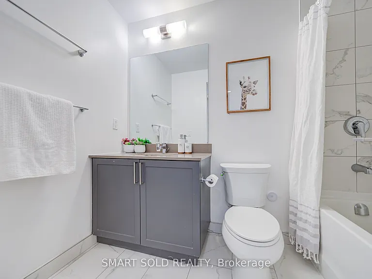268 Buchanan Dr #305W — Photo 31