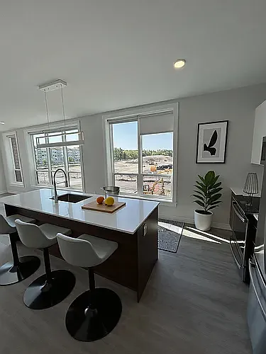 Residences at Sharon Gallery — Photo 124