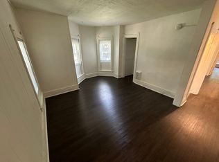 37920 3rd St #Top, Willoughby, OH 44094