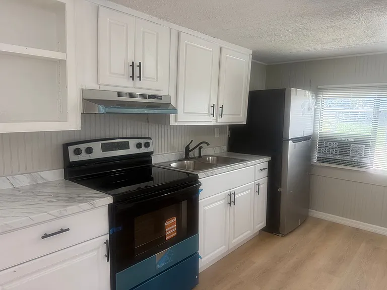512 51st Avenue Dr W — Photo 21