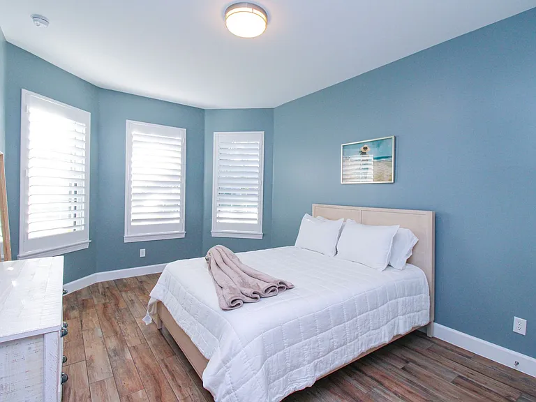 9423 Terresina Dr — Photo 28