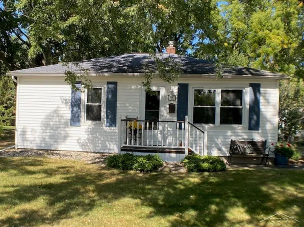 807 Borton Ave, Essexville, MI 48732