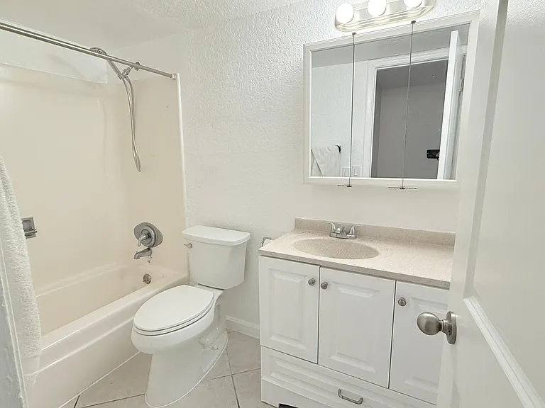 501 W Kalmia Dr #2 — Photo 12
