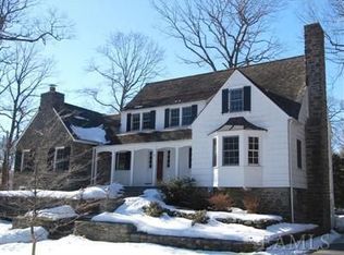 1 Forest Ct, Larchmont, NY 10538