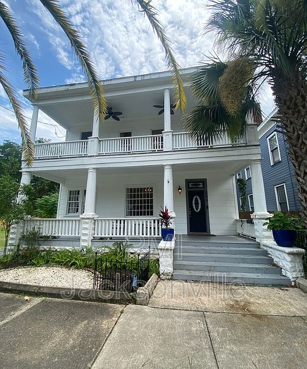 1st image of 306B E 2nd St