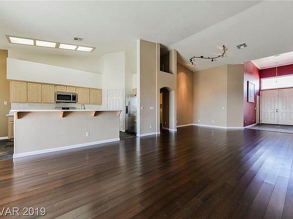 4th image of 9177 Dawn Garden Ave