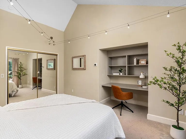 318 SE Spokane St #3 — Photo 25