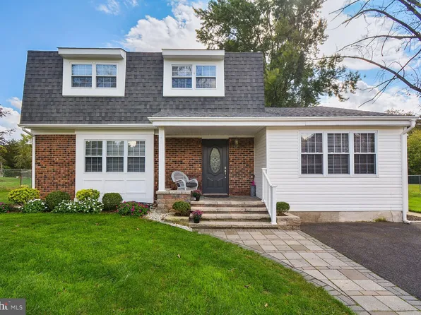 20 Lenore Ct, Hammonton, NJ 08037