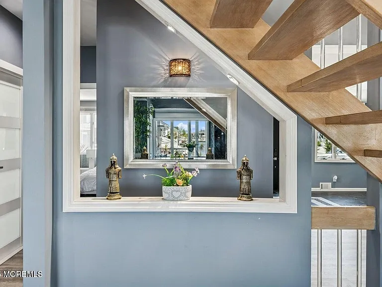 385 Aldo Dr — Photo 13
