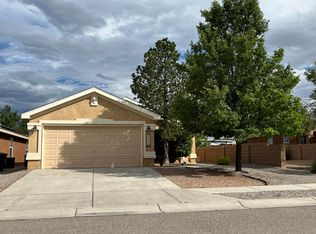 8036 Tuscarora Rd NW, Albuquerque, NM 87114