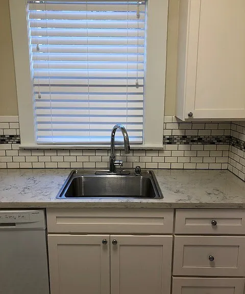2056 NW Glisan St — Photo 10