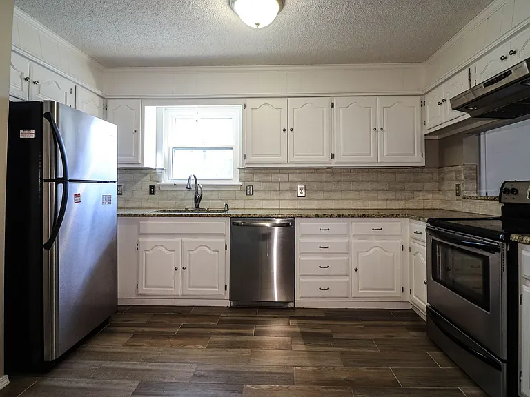 11323 S Ash St — Photo 27