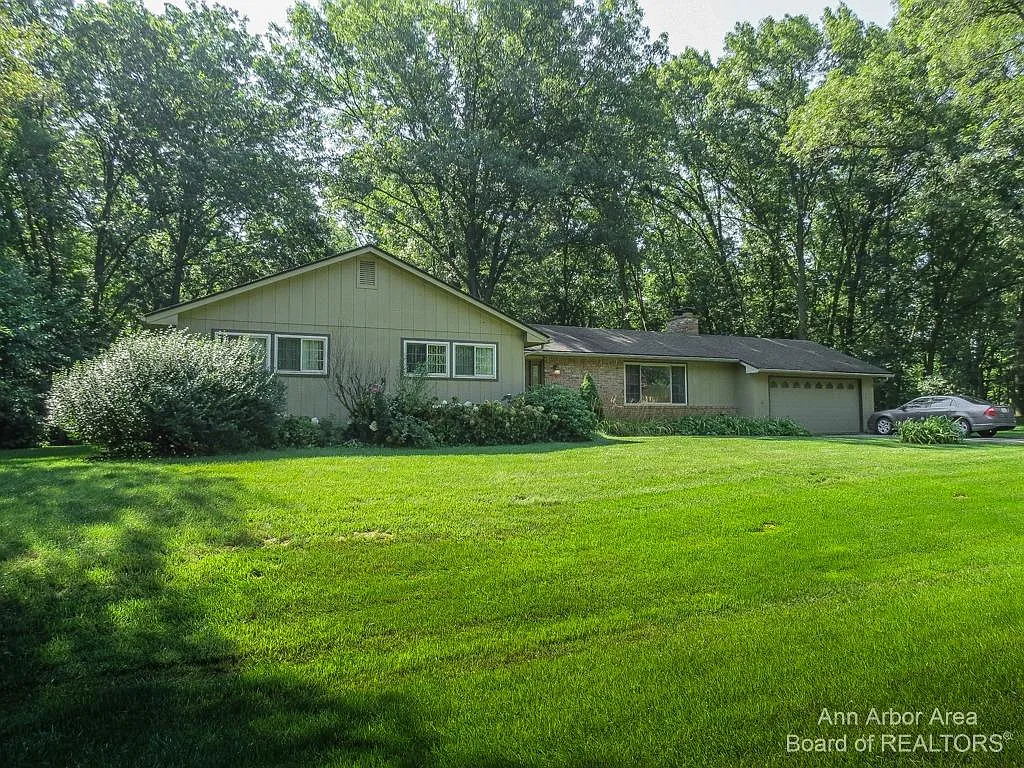 11665 Lombardy Ct photo 1