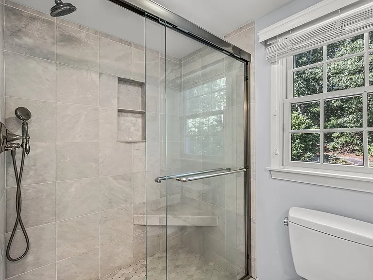 4 Wildwood Ave — Photo 26
