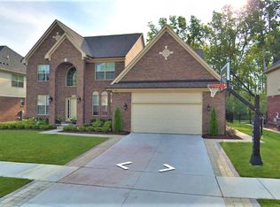 4042 Chatwal Ct, Troy, MI 48085