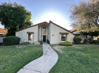 1964 Cougar Ln, Clovis, CA 93611