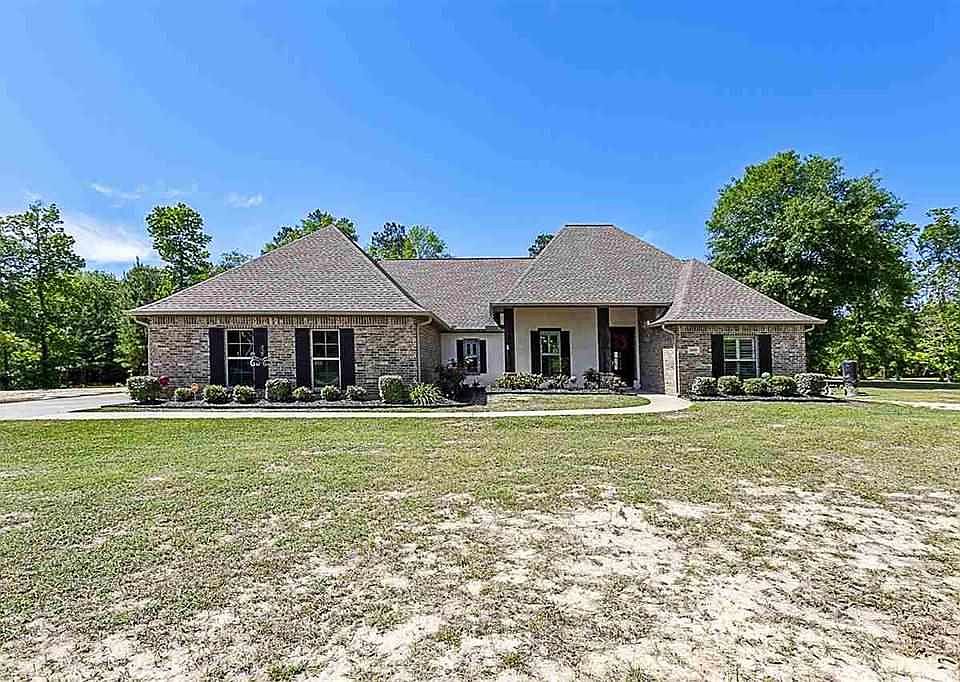 1st image of 2605 Red Pine Cir